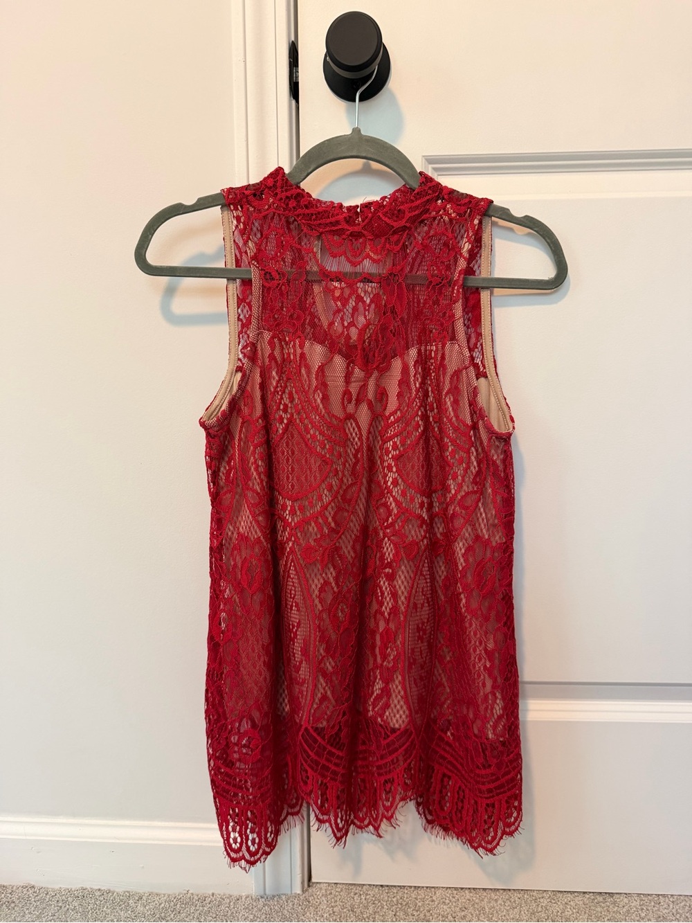 Red Lace High Neck Sleeveless Blouse Scalloped Hem Keyhole Back
